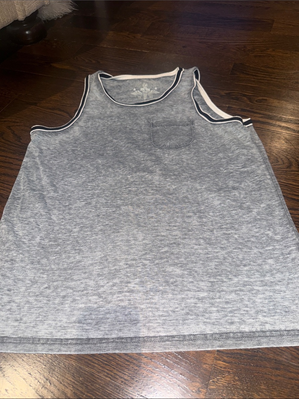 Social republic tank top size large